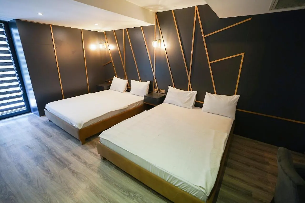Time Hotel Mecidiyekoy Istanbul 2*,